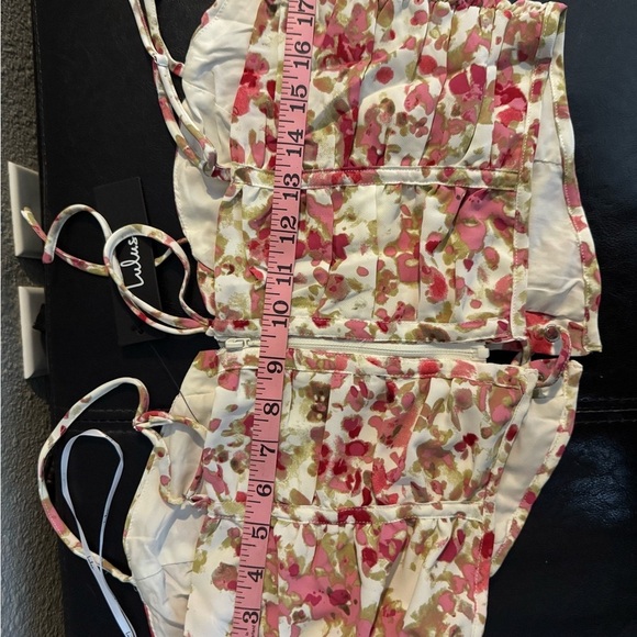 LuLus Floral pink and white 2 piece skirt and top size L  and XL (top) - Picture 9 of 10